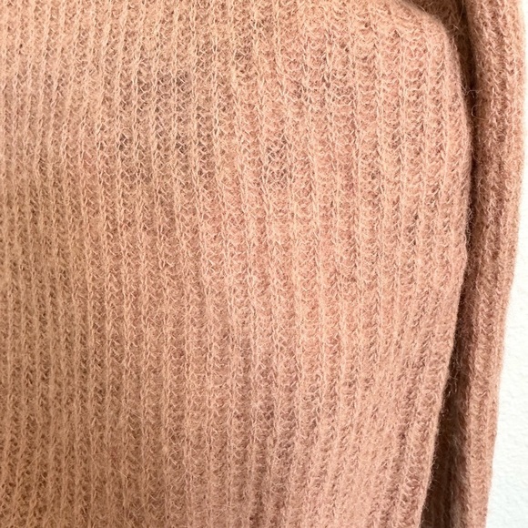 Everlane | the Alpaca Crew Sweater FLAW - Picture 7 of 11